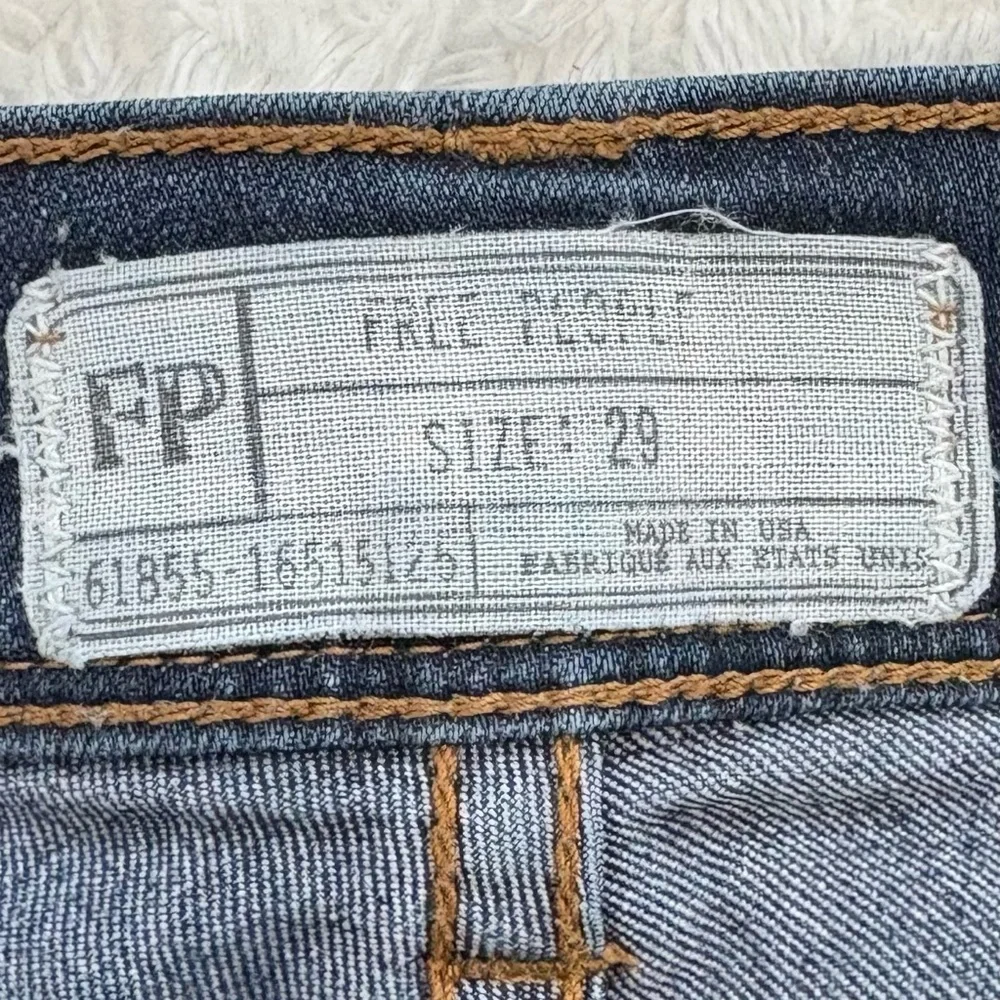 FREE PEOPLE Skinny Jeans Dark Wash Mid Rise Stretch Denim USA Made